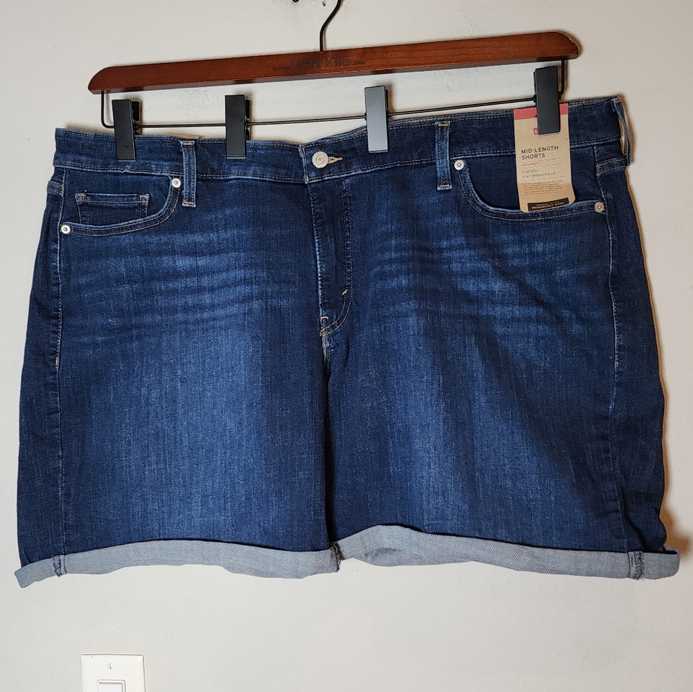 NWT Levi's Darkwash Jean Shorts Stretch Denim Cuffed Plus Size 24W